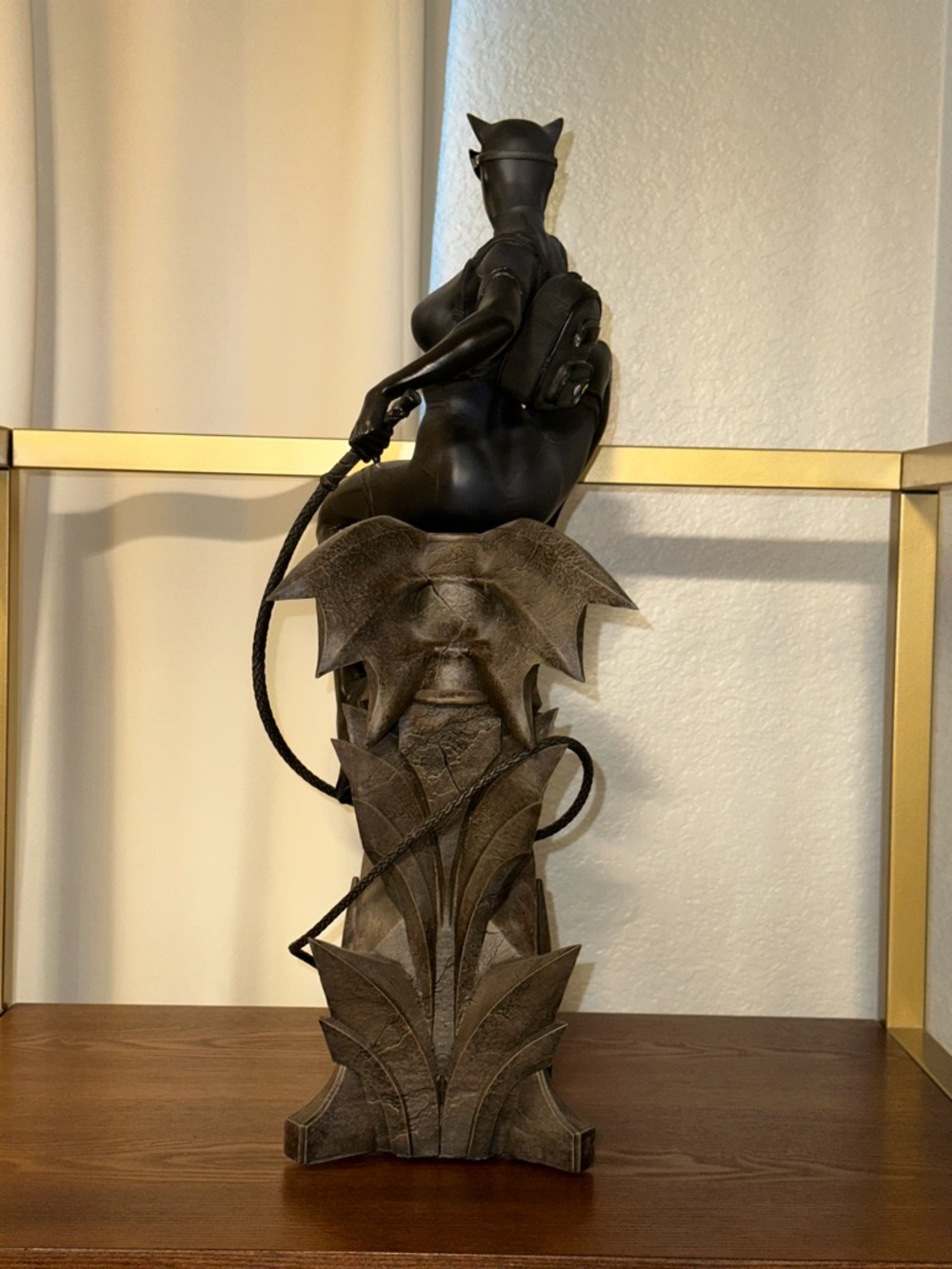 SIDESHOW COLLECTIBLES CATWOMAN PREMIUM FORMAT FIGURE EXCLUSIVE EDITION SOLD OUT - Picture 4 of 16